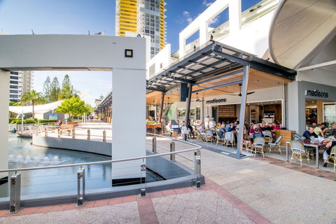 The Oasis - Accommodation Redcliffe 2