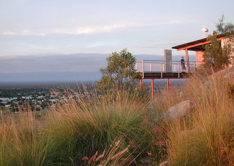 Towers Hill Lookout And Amphitheatre - Accommodation Redcliffe 1