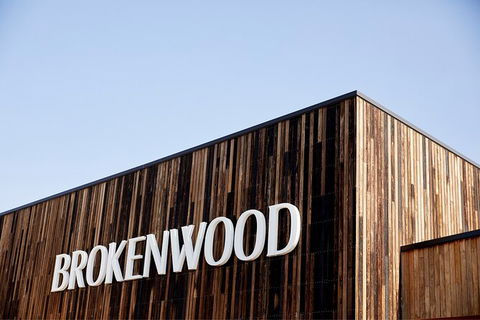 The Brokenwood Match - Accommodation Redcliffe 3