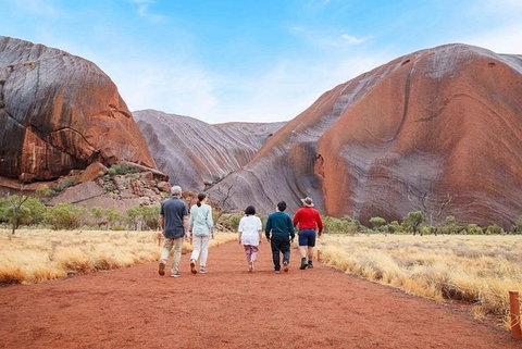 Explore Uluru: 7 Hours Guide Tour At Sunrise With Light Breakfast - Accommodation Redcliffe 0