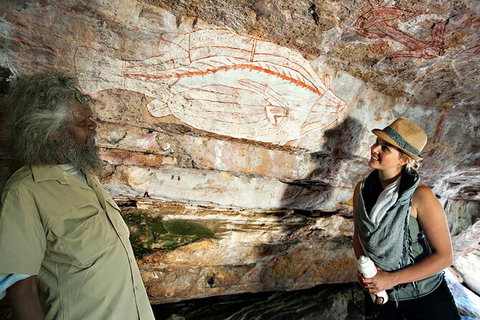 Arnhem Land Injalak Hill Full-Day Tour From Darwin - Accommodation Redcliffe 3