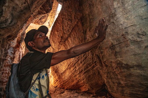Arnhem Land Injalak Hill Full-Day Tour From Darwin - Accommodation Redcliffe 12