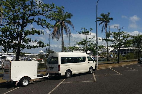 Airport Transfer To Or From Port Douglas Hotels For Up To 13 People (7am-10pm) - Accommodation Redcliffe 2