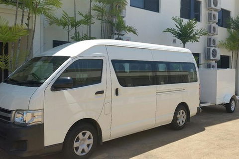 Airport Transfer To Or From Port Douglas Hotels For Up To 13 People (7am-10pm) - Accommodation Redcliffe 0