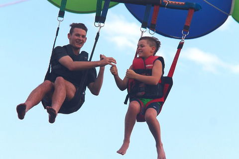 Parasail / Flyboard Package For 2 - Accommodation Redcliffe 5