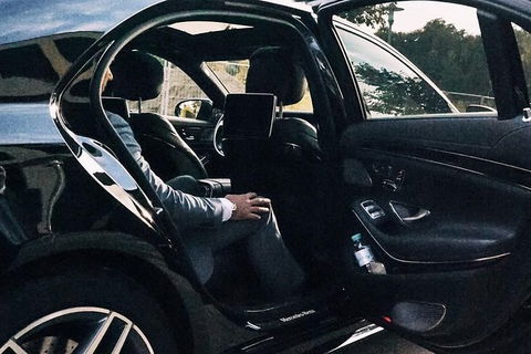 Departure Private Transfers: Adelaide To Adelaide Airport ADL In Business Car - Accommodation Redcliffe 4