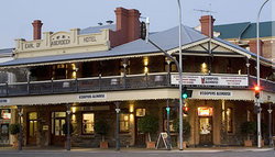 Coopers Alehouse At The Earl - Accommodation Redcliffe 0