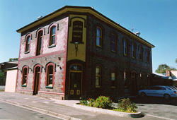 Earl Of Leicester Hotel - Accommodation Redcliffe 0