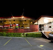Fitzy's Hotel - Accommodation Redcliffe