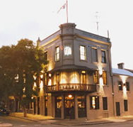 Australian Youth Hotel - Accommodation Redcliffe
