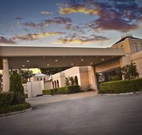 Shangri-La Gardens - Accommodation Redcliffe