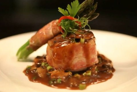 Garlic Clove Restaurant - Accommodation Redcliffe 4