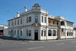 Alexander Hotel - Accommodation Redcliffe 0