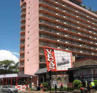 Vegas in Paradise - Accommodation Redcliffe