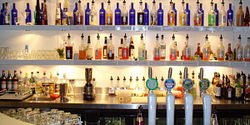 Ducks Nuts Bar & Grill - Accommodation Redcliffe 1