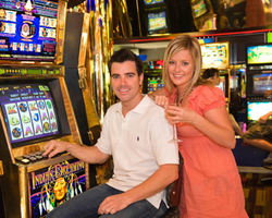 Vegas In Paradise - Accommodation Redcliffe 2