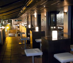 Hugos Lounge - Accommodation Redcliffe 3