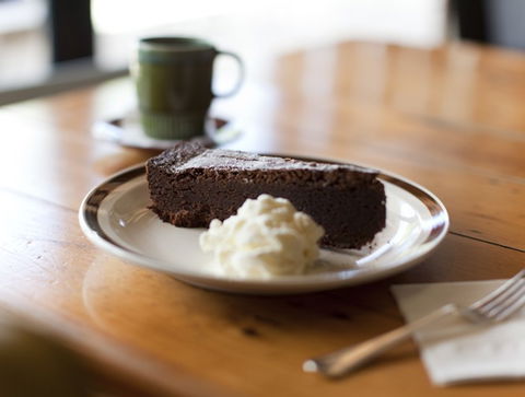A Bite To Eat, A Drink As Well - Accommodation Redcliffe 1