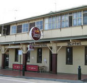 Commercial Hotel Alexandra - Accommodation Redcliffe