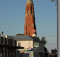 The Main Hotel - Accommodation Redcliffe