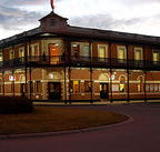 The Grand Terminus Hotel - Accommodation Redcliffe