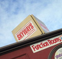Skyways Hotel - Accommodation Redcliffe