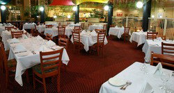 Alexanders Restaurant - Lord Forrest Hotel - Accommodation Redcliffe 3