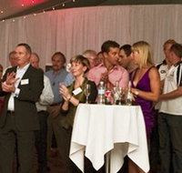 Tradies Dickson - Accommodation Redcliffe