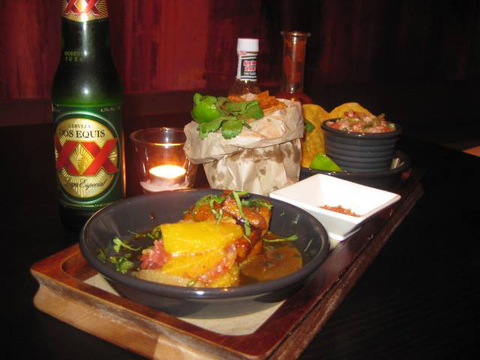 Cave Bar - Accommodation Redcliffe 4