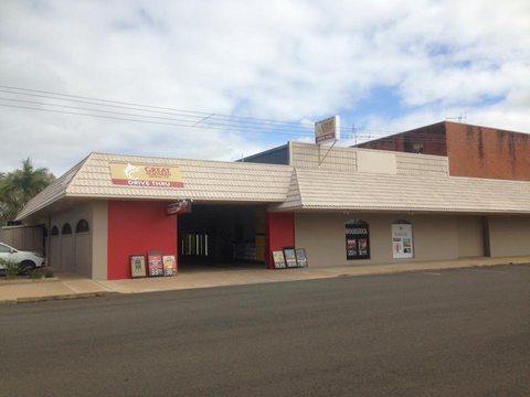 East End Hotel - Accommodation Redcliffe 1