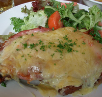 Raglan Tavern - Accommodation Redcliffe