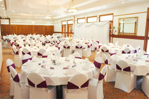 The Grand Hotel - Accommodation Redcliffe 3