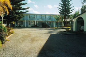 Troubridge Hotel - Accommodation Redcliffe 0