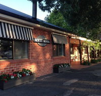 Moyhu Hotel - Accommodation Redcliffe