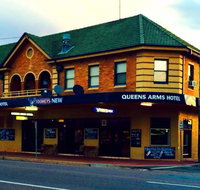 Queens Arms Hotel - Accommodation Redcliffe