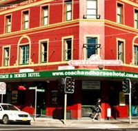 The Coach  Horses Hotel - Accommodation Redcliffe