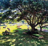 Waterfront Beach Club - Accommodation Redcliffe