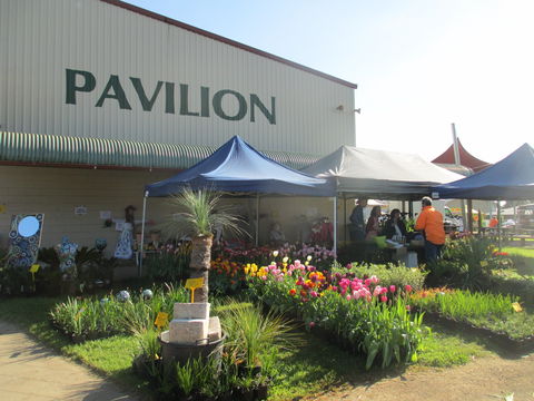 Gippsland Garden And Home Expo-Drouin Lions Club - Accommodation Redcliffe 0