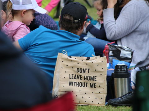 Music In The Gardens - Mitch King - Accommodation Redcliffe 2