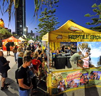 Surfers Paradise Beachfront Markets - Accommodation Redcliffe