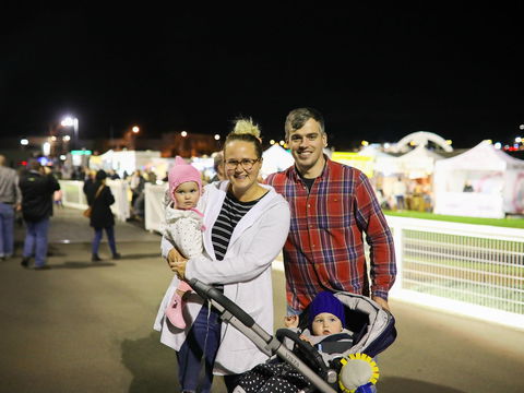 Gosford Night Markets - Accommodation Redcliffe 2