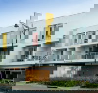 Mawson Lakes Hotel  Function Centre - Accommodation Redcliffe