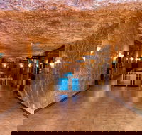 Desert Cave Hotel - Accommodation Redcliffe