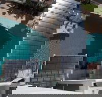 Waters Edge Apartments Cairns - Accommodation Redcliffe