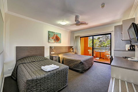 Kacys Bargara Beach Motel - Accommodation Redcliffe 5