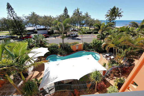 Kacys Bargara Beach Motel - Accommodation Redcliffe 2