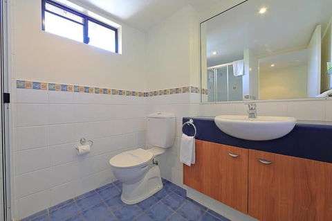 Kacys Bargara Beach Motel - Accommodation Redcliffe 4