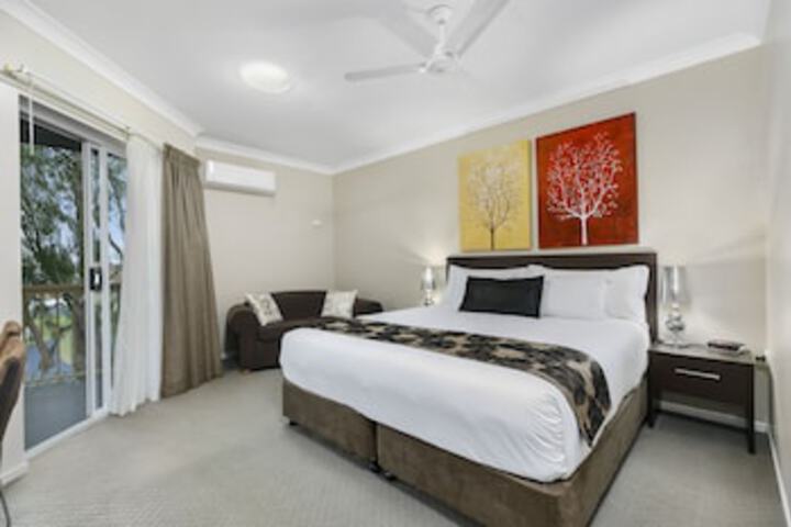 Antigua QLD Accommodation Redcliffe