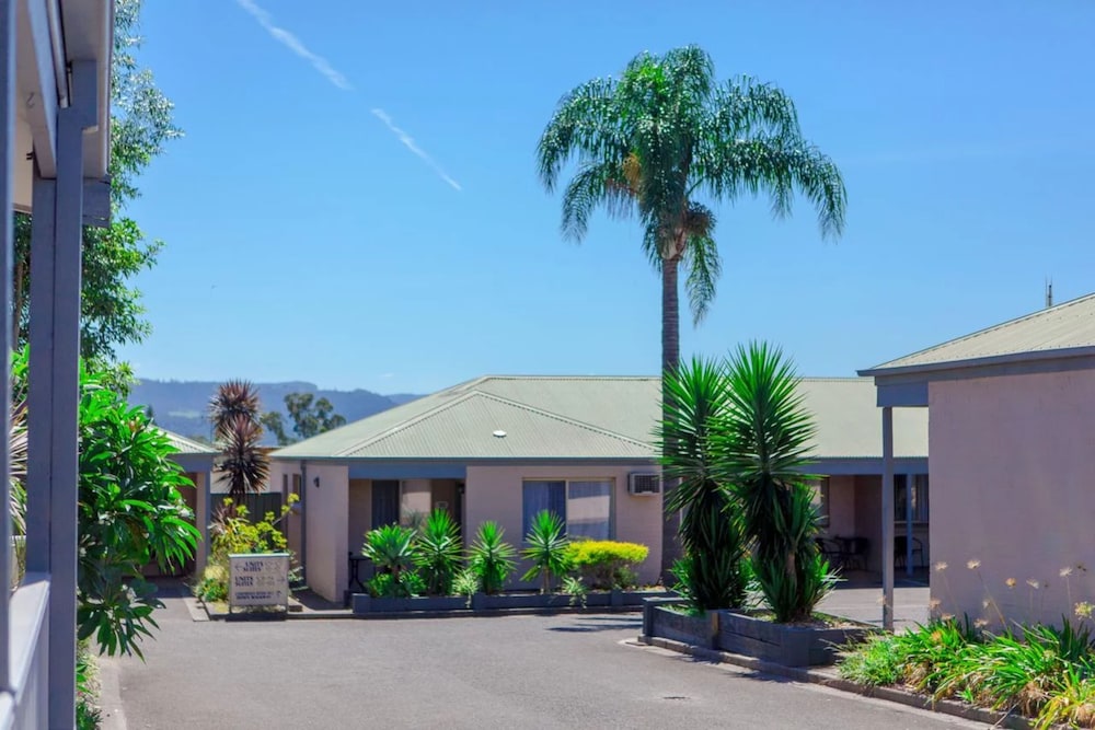 Bomaderry NSW Accommodation Redcliffe