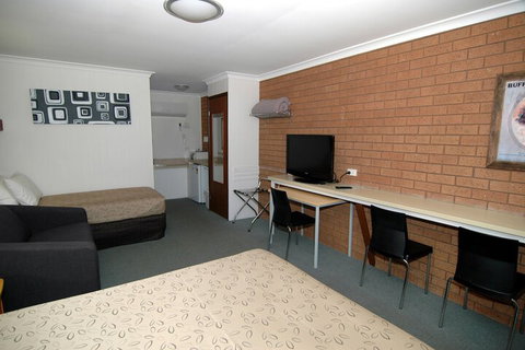 Motel Woongarra - Accommodation Redcliffe 7